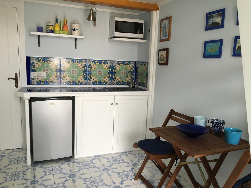 Casa Azzurra Apartamento Ísquia Exterior foto
